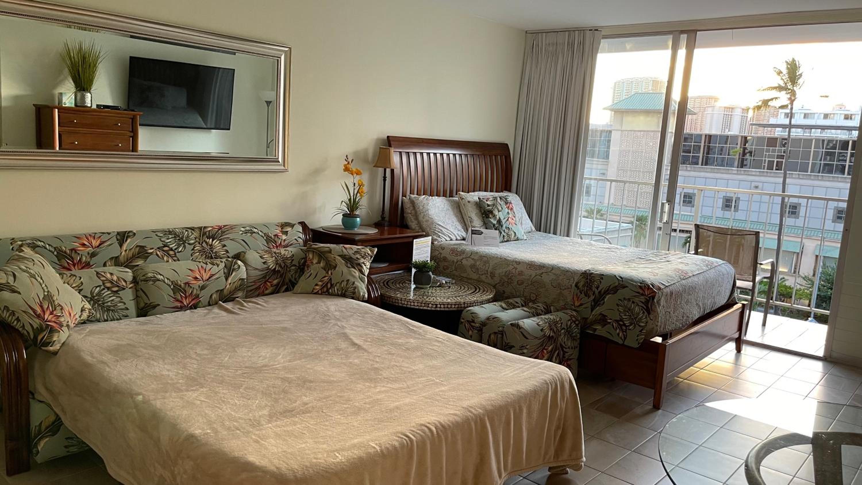Tropical Studios at Marine Surf Waikiki - FREE PARKING - BEST LOCATION - FULL KITCHEN - SWIMMING POOL 照片第 127 張,共 263 張