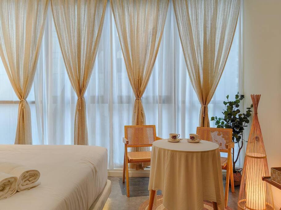 Scarletz Suites by Stevvy KL Home Stay