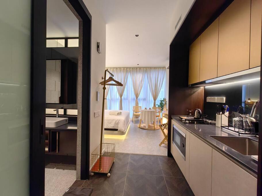 Scarletz Suites by Stevvy KL Home Stay