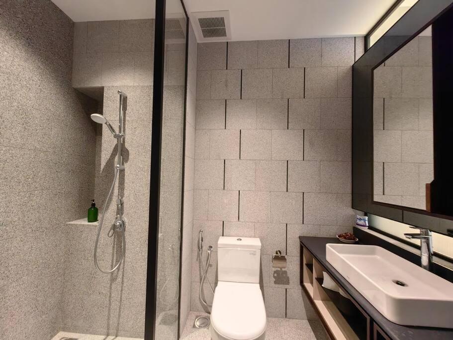 Scarletz Suites by Stevvy KL Home Stay