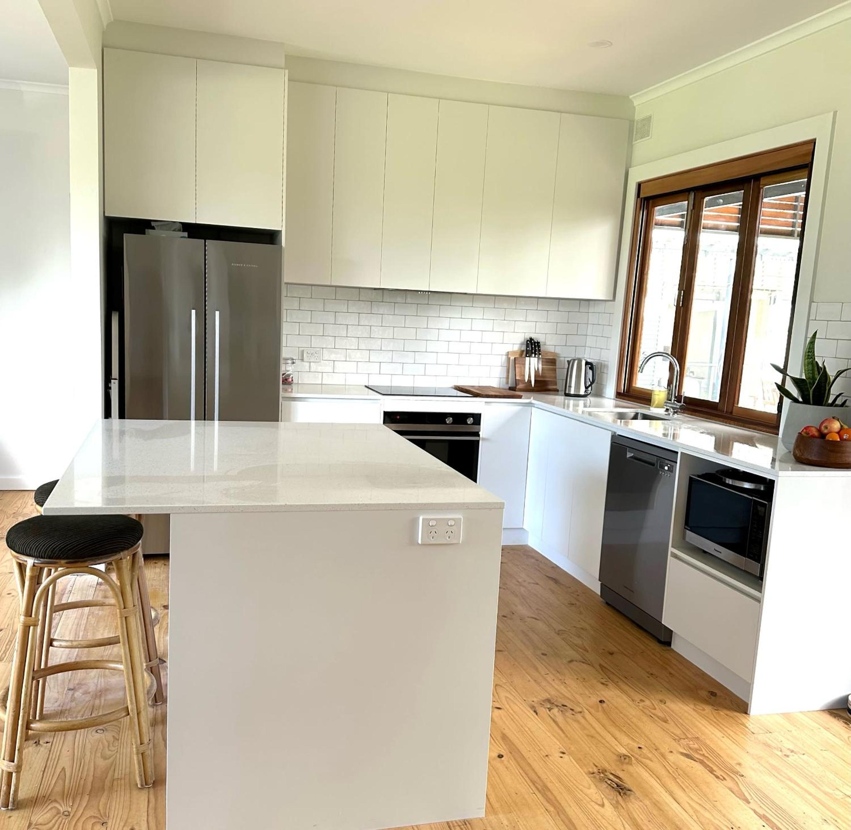 The Cutting Colman Pl Port Elliot - No Linen Included