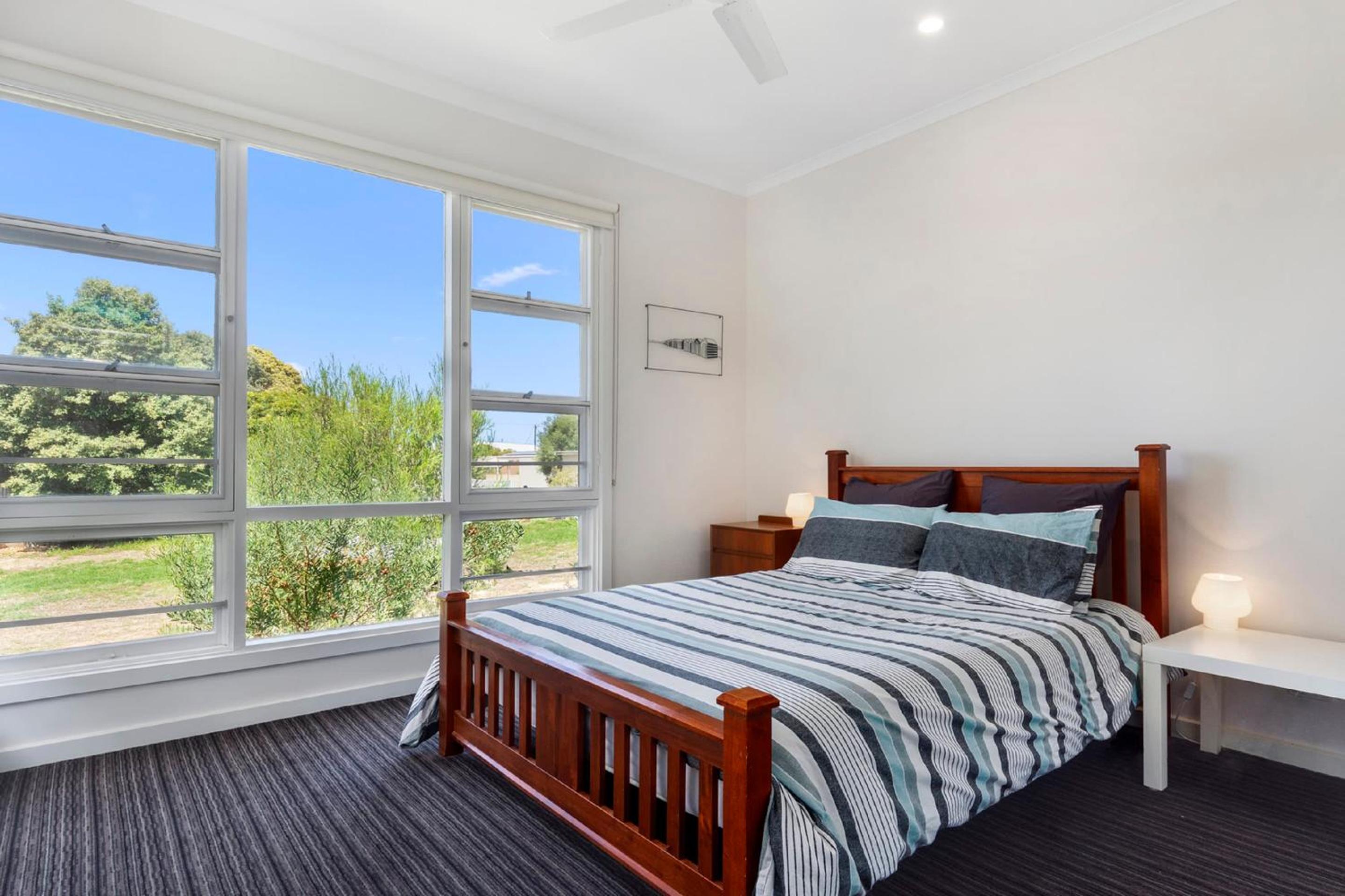 The Cutting Colman Pl Port Elliot - No Linen Included