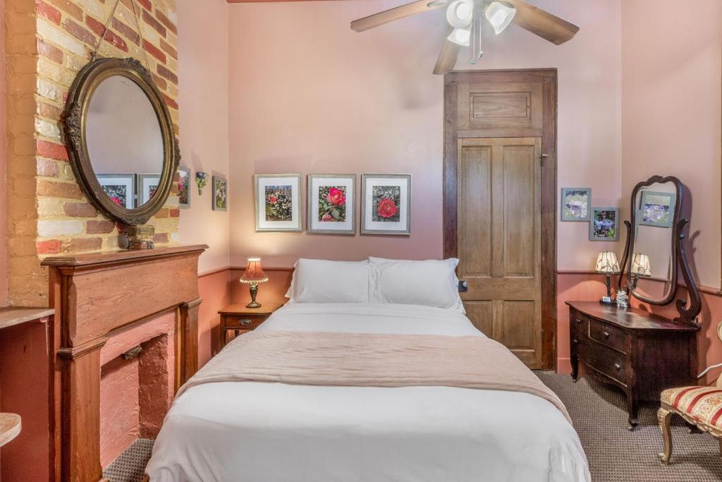 Royal Barracks Guest House