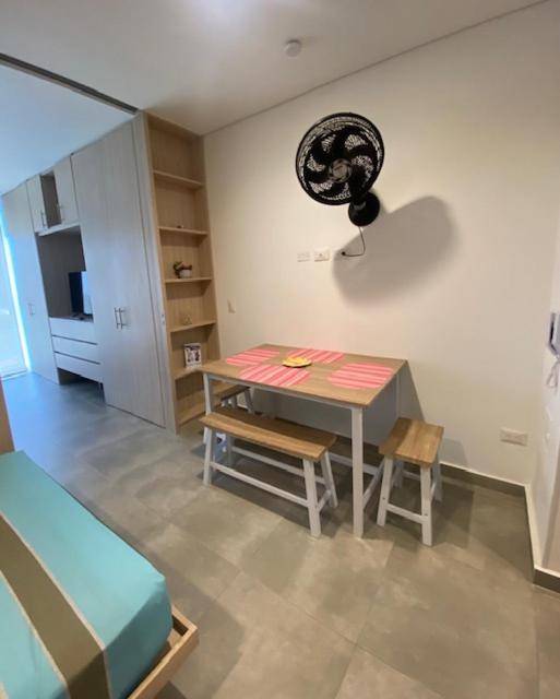 Encantador Apartamento Salguero Suites
