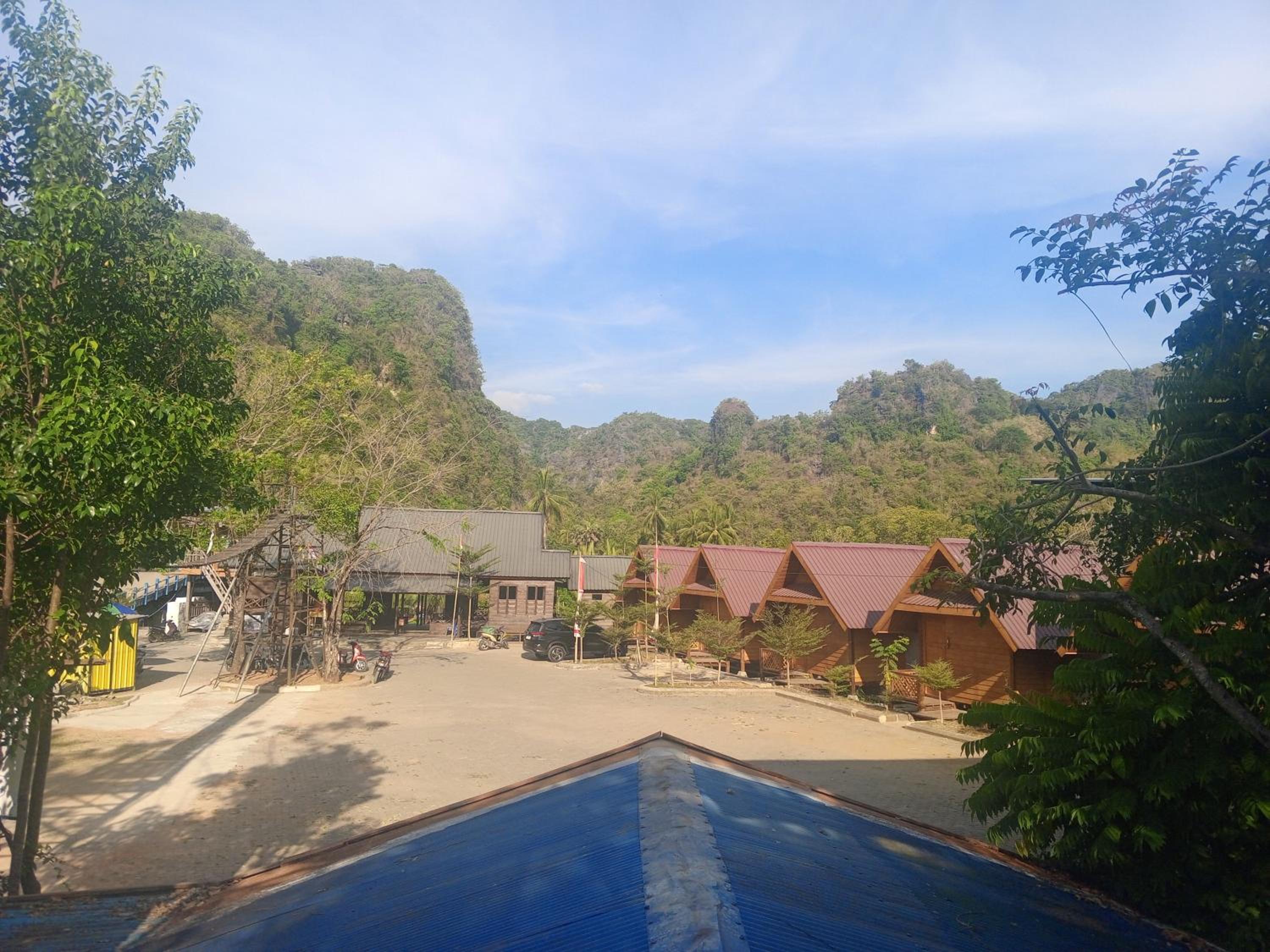 Villa and Cottage D2 Rammang-rammang view 2