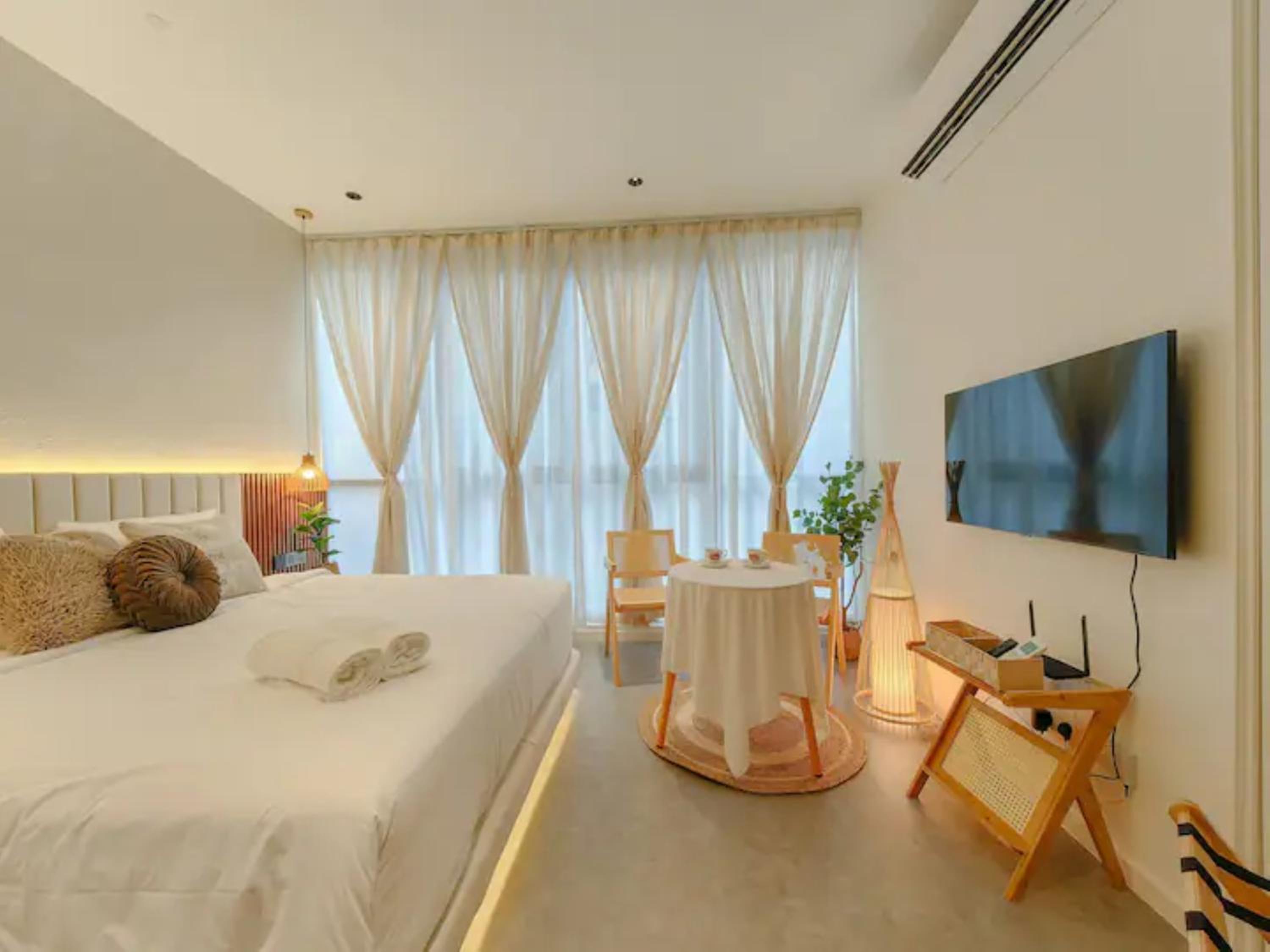 Scarletz Suites by Stevvy KL Home Stay