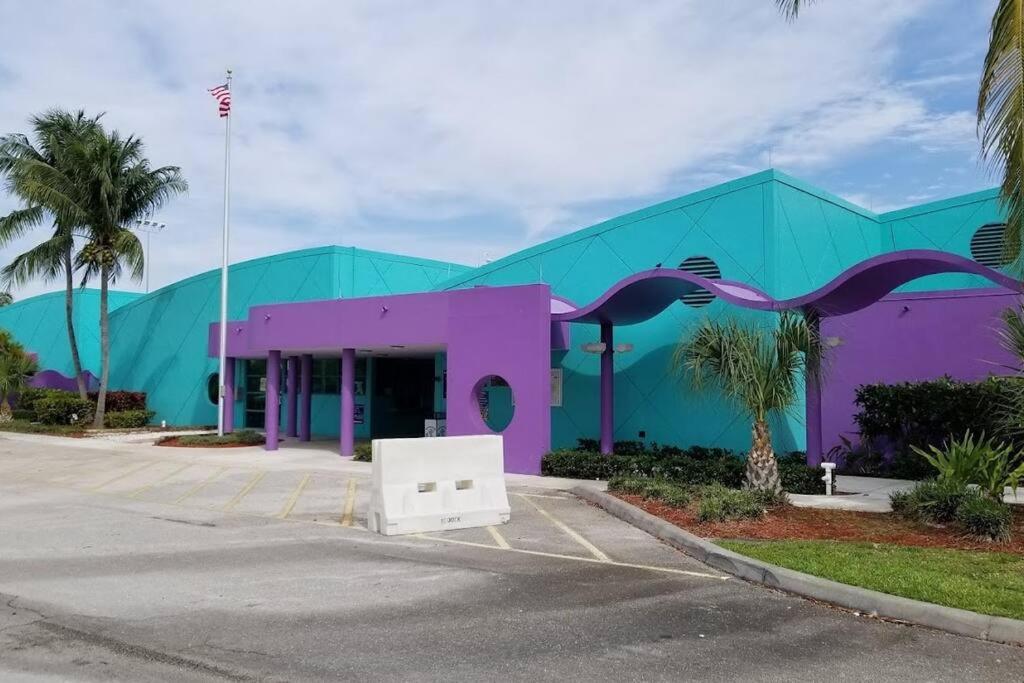 Hotel The Blue Harbour - Image 1