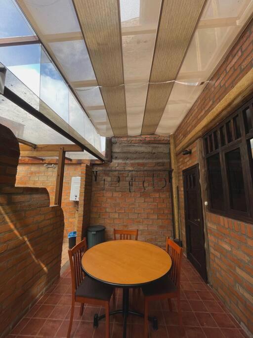 Bella casa estilo rustico moderno