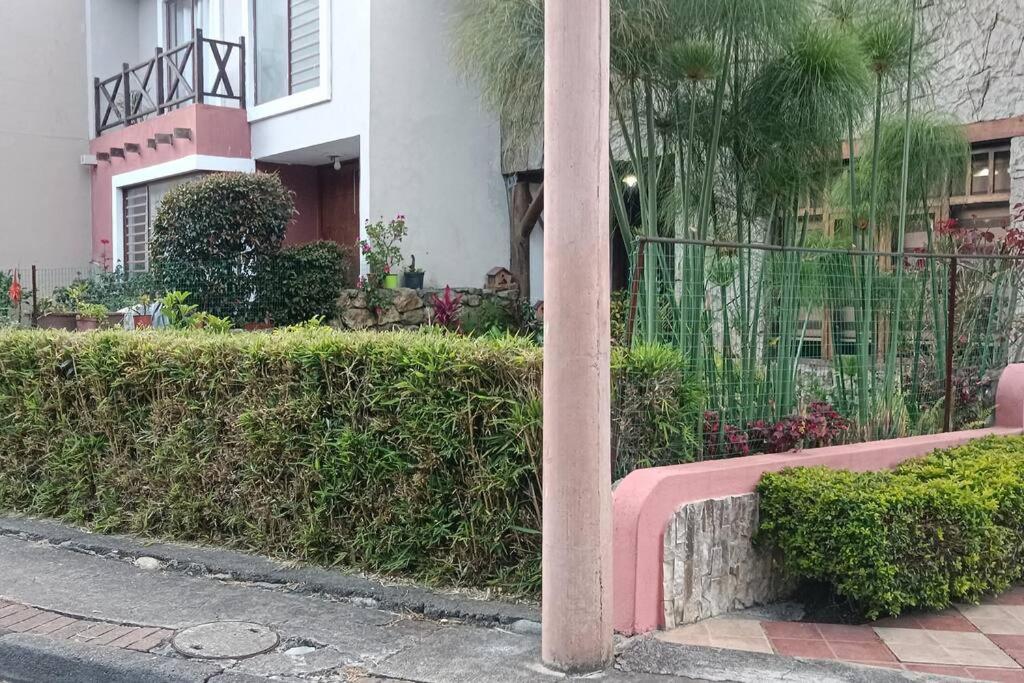 Bella casa estilo rustico moderno