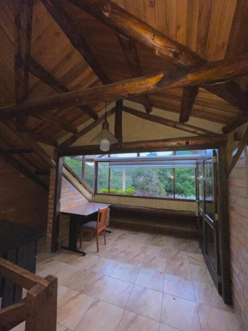Bella casa estilo rustico moderno