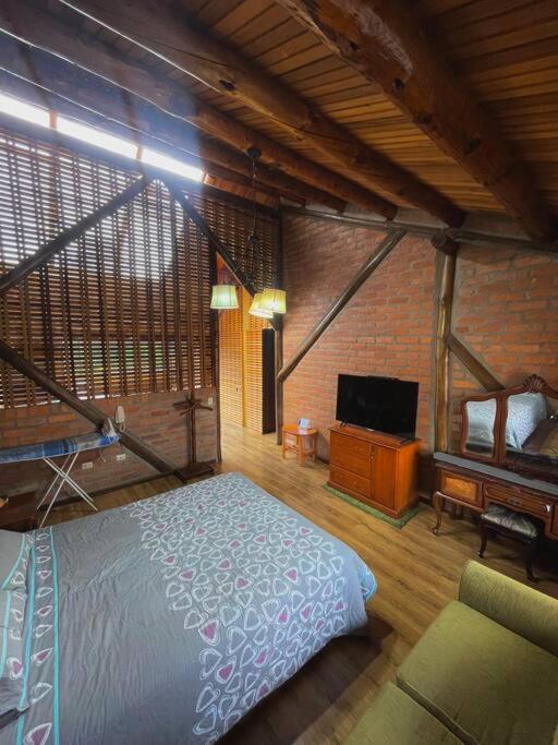Bella casa estilo rustico moderno