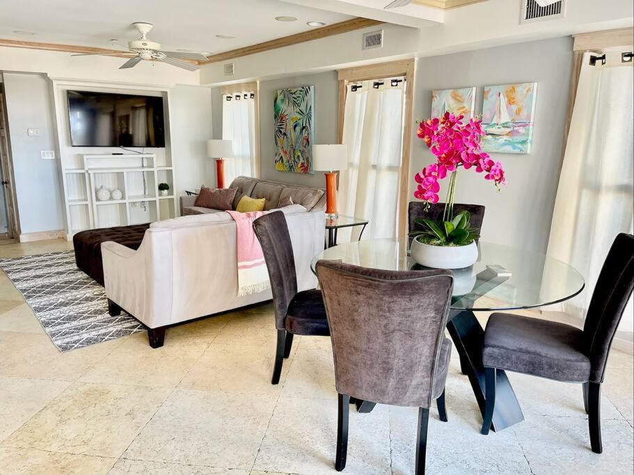 Be A Nomad - 5BR Beach House - Ocean Views - Sleeps 10 - Jax Beach view 5