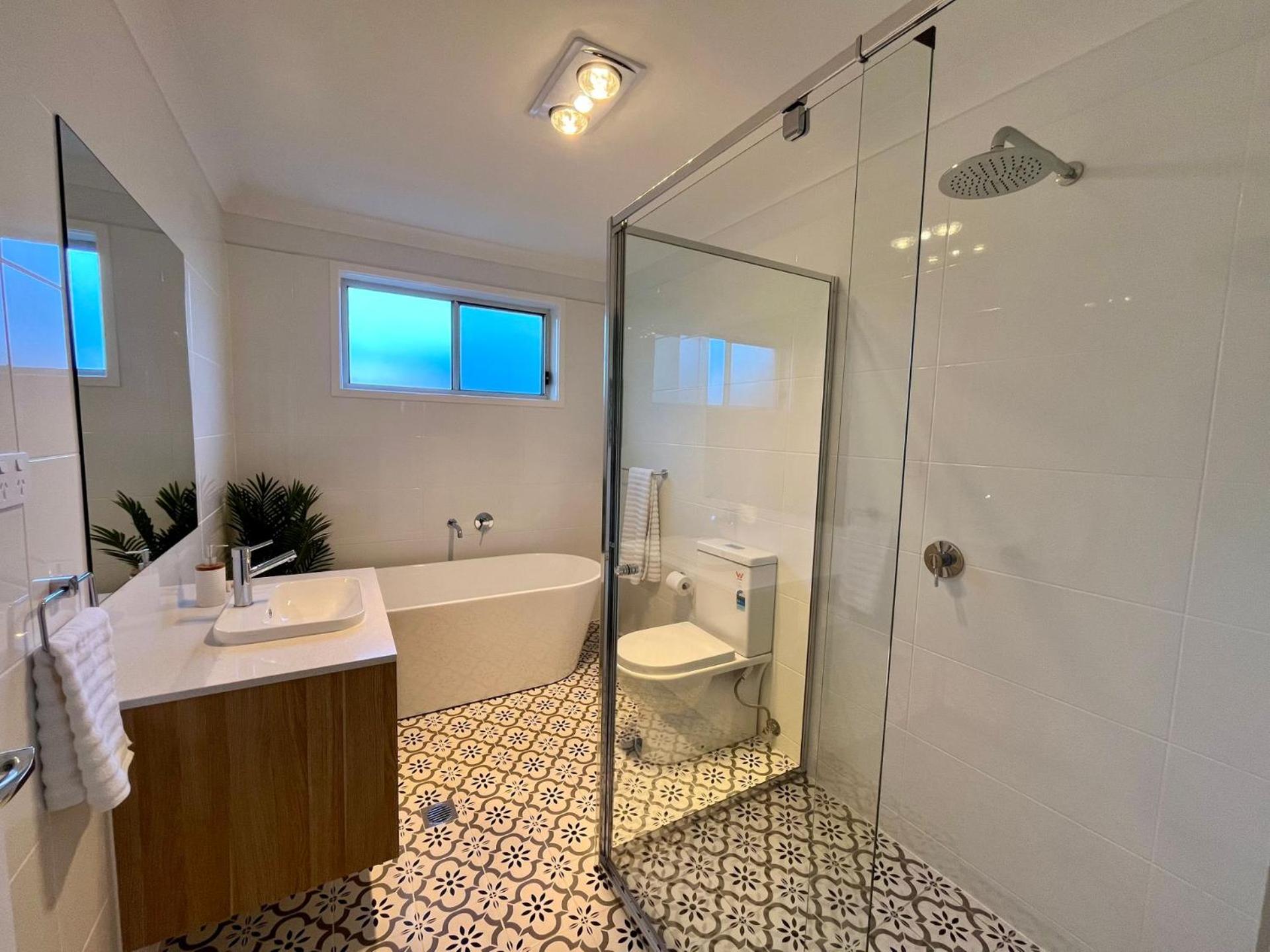 Jo Sea - New build, Luxury in Vincentia with Ocean Views