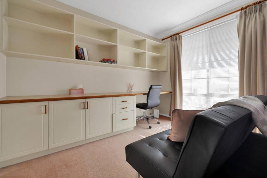 4 Bedroom Delight In Bathurst