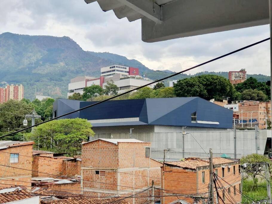 Apartamento cerca TRANVIA