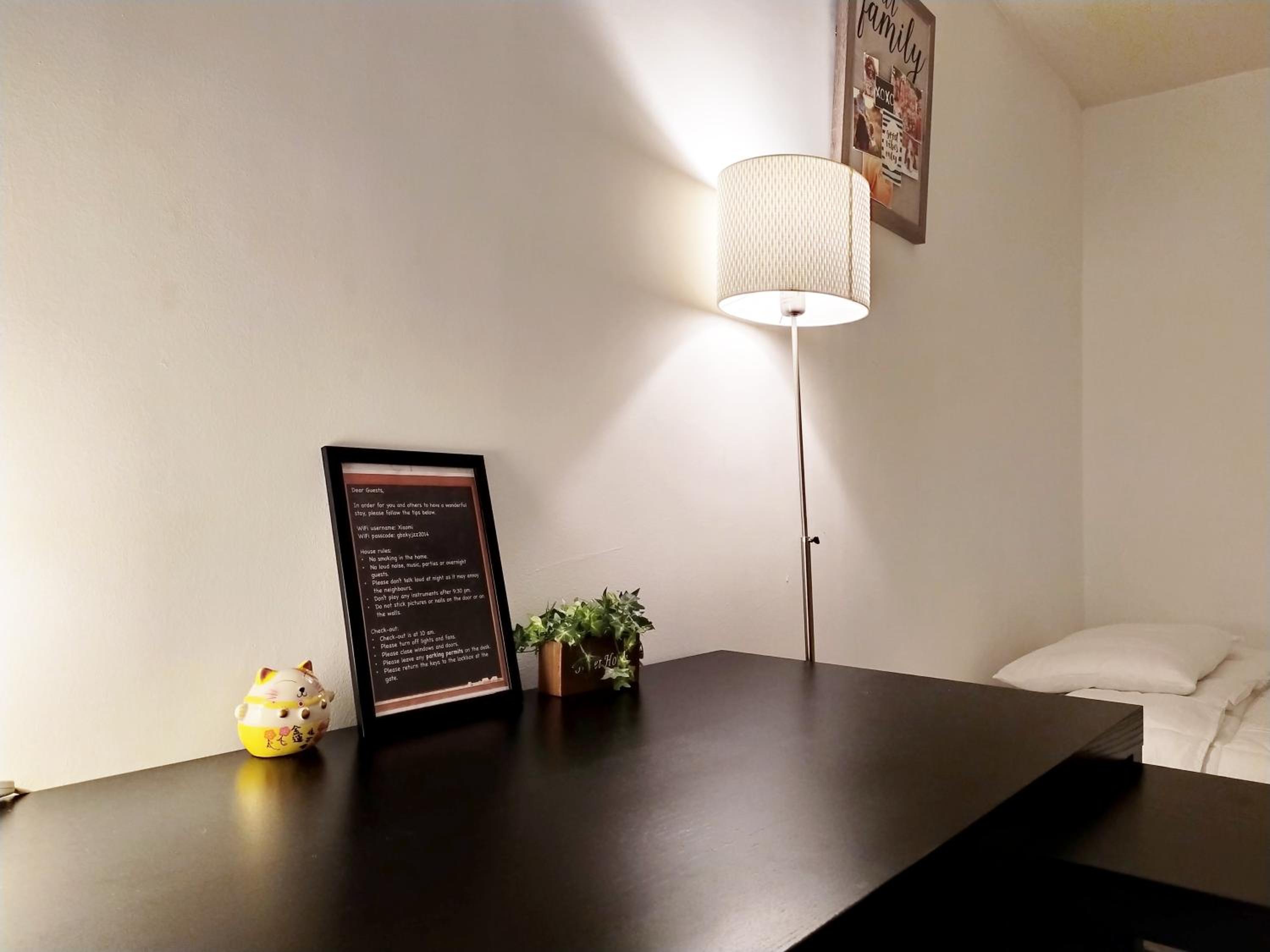 Coastal Comfort Homestay in Santa Monica view 4
