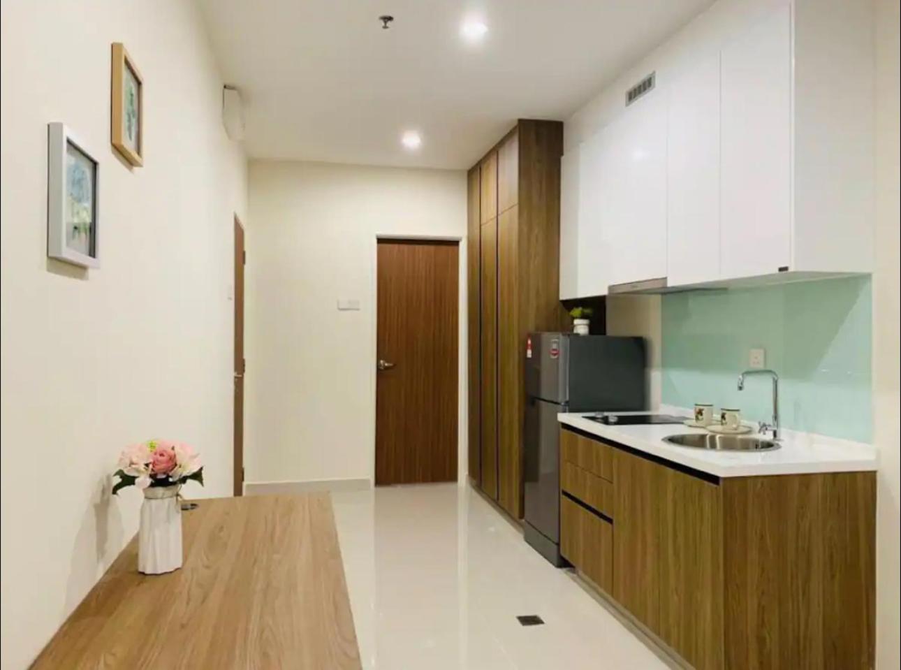 Kozi Apartment With Sunset View photo 3