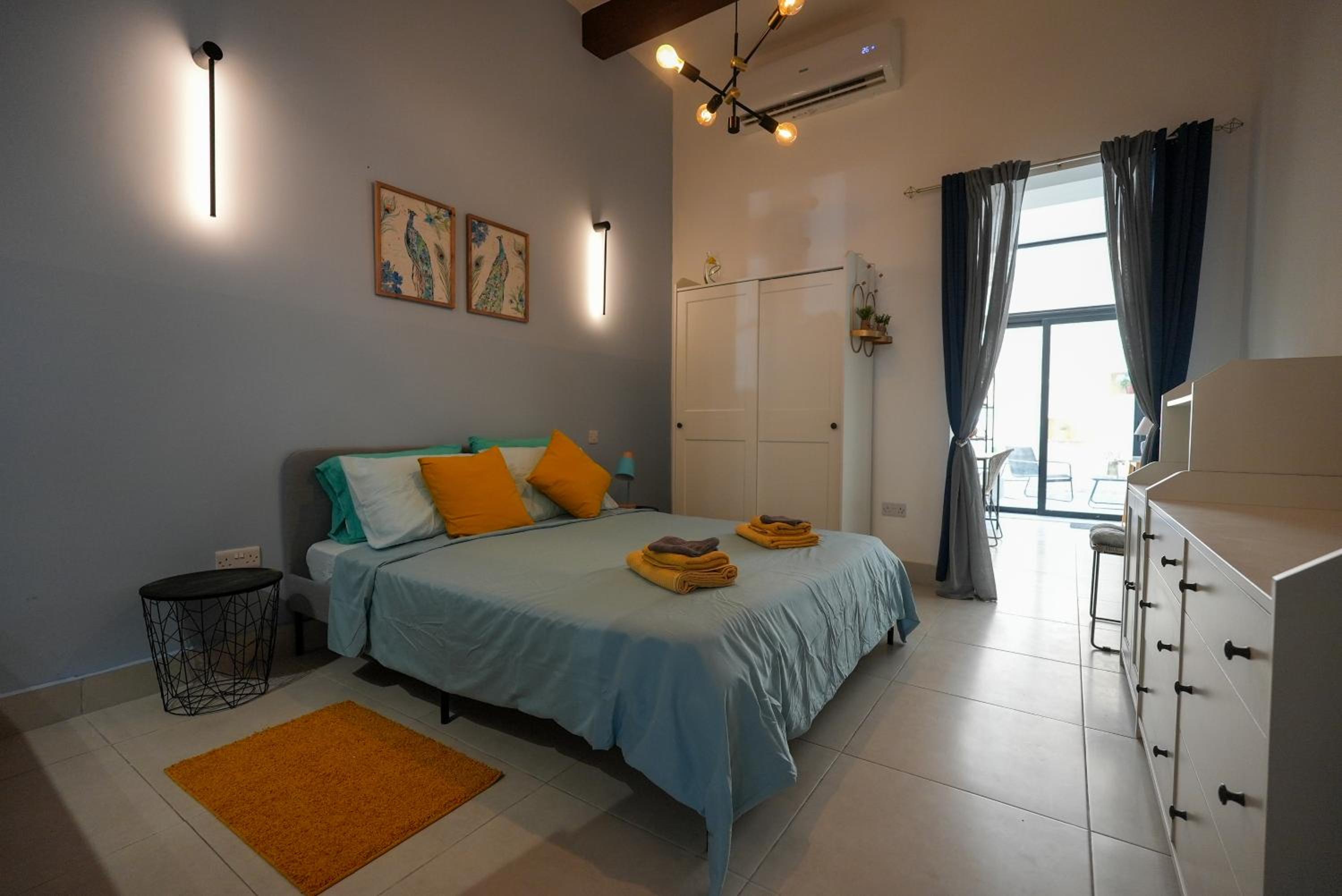 2 bedroom townhouse in Gzira minutes away from promenade view 5