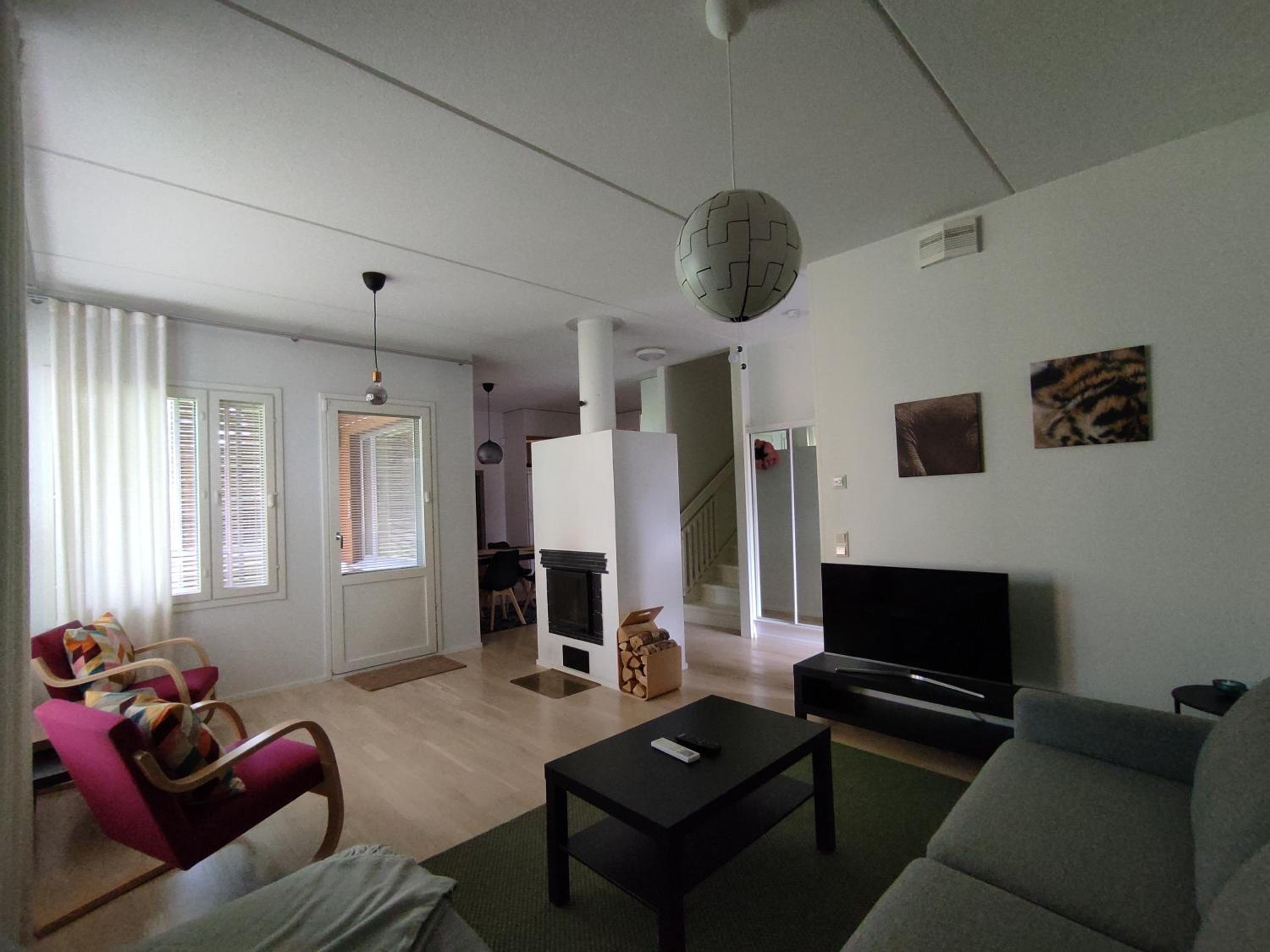 Photo 9