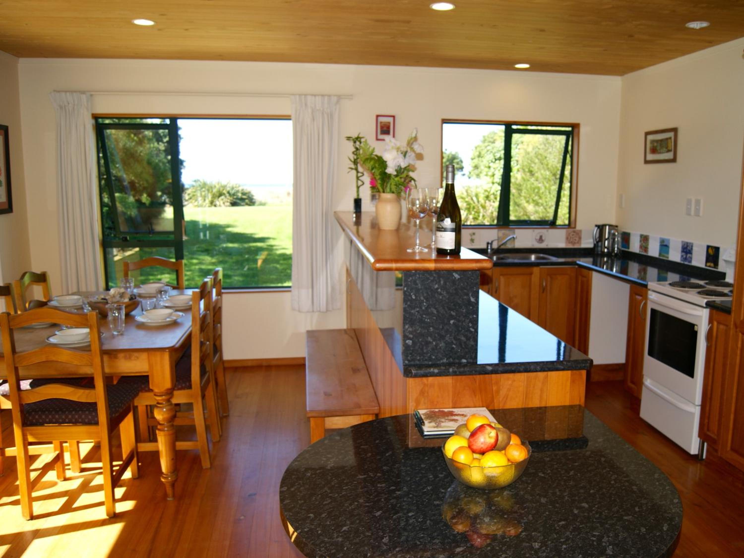 Tomatea Rua - Golden Bay Bach Pakawau Beach view 5