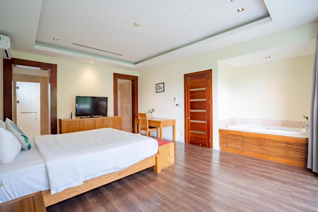 The Ocean Luxury Villa Da Nang