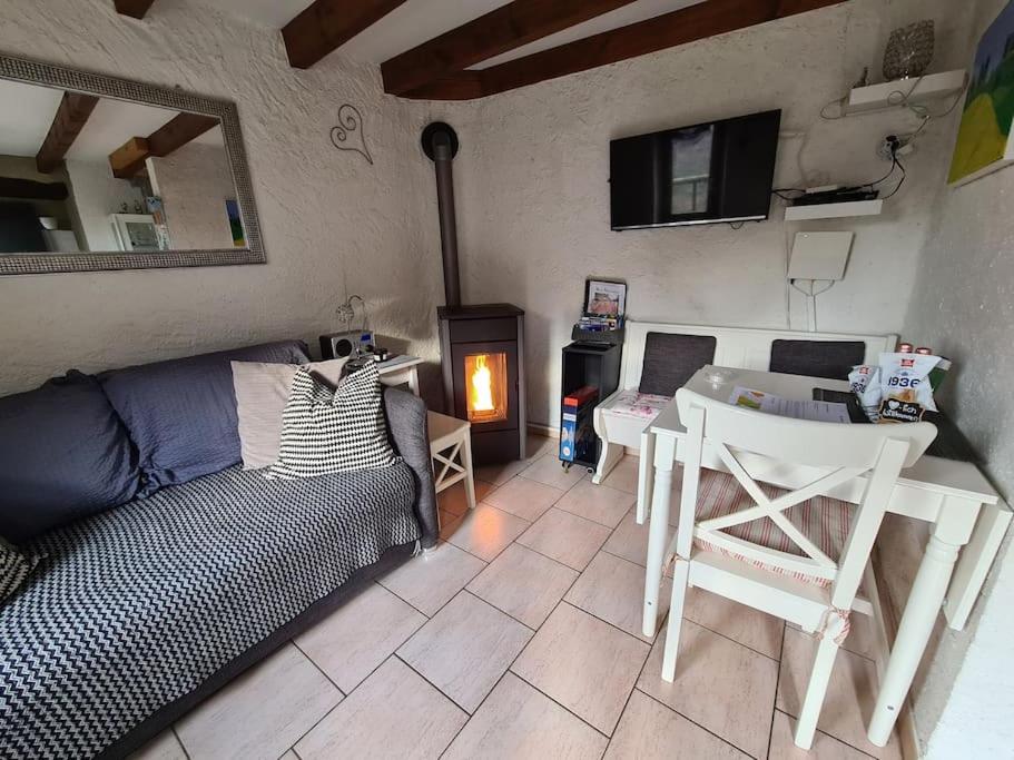 Kleines idyllisches & freistehendes 2 Zimmer Rustico mit 500m2 Umschwung