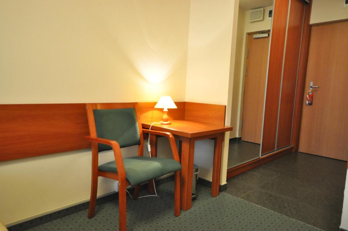Photo 11