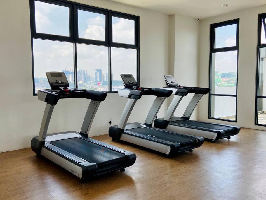 Landmark Residence 1 - Studio for two, Pool View, Nice View photo 8