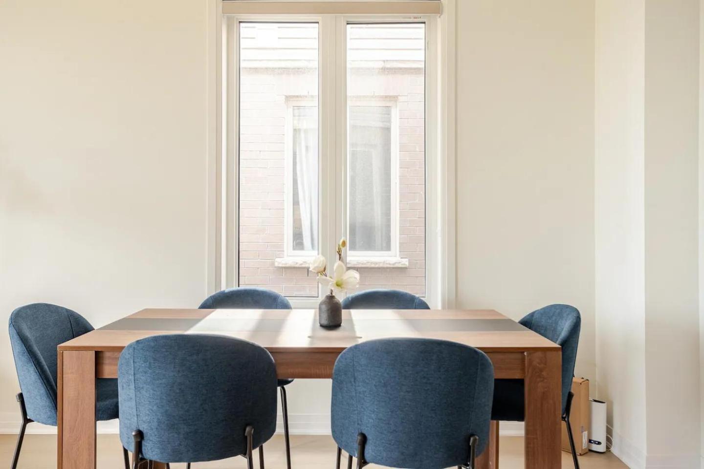 Stylish 4br Fast Wifi Sleeps 10