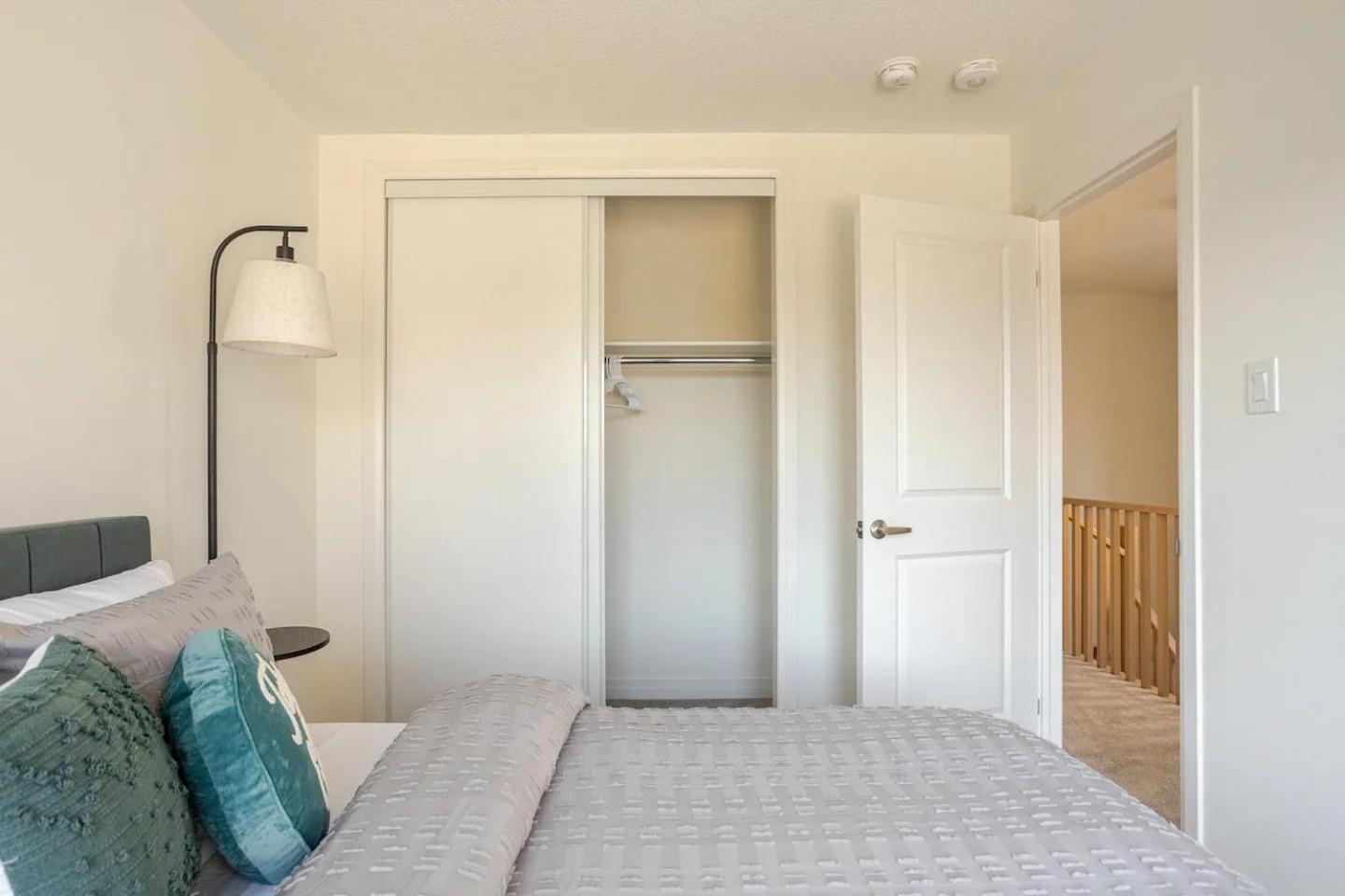 Stylish 4br Fast Wifi Sleeps 10