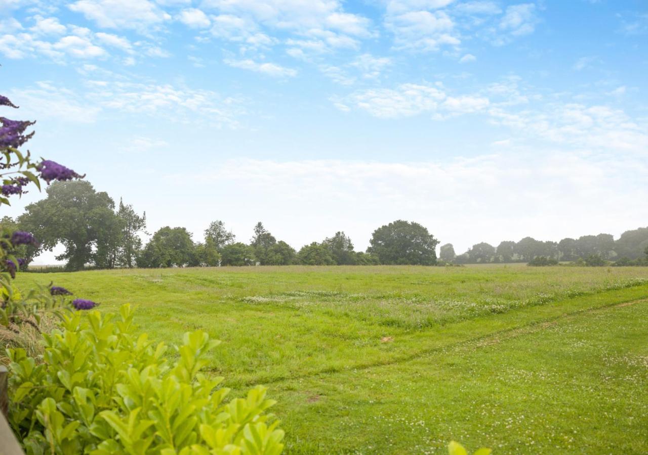 1 Bed in Wheathill oc-t29765 view 2