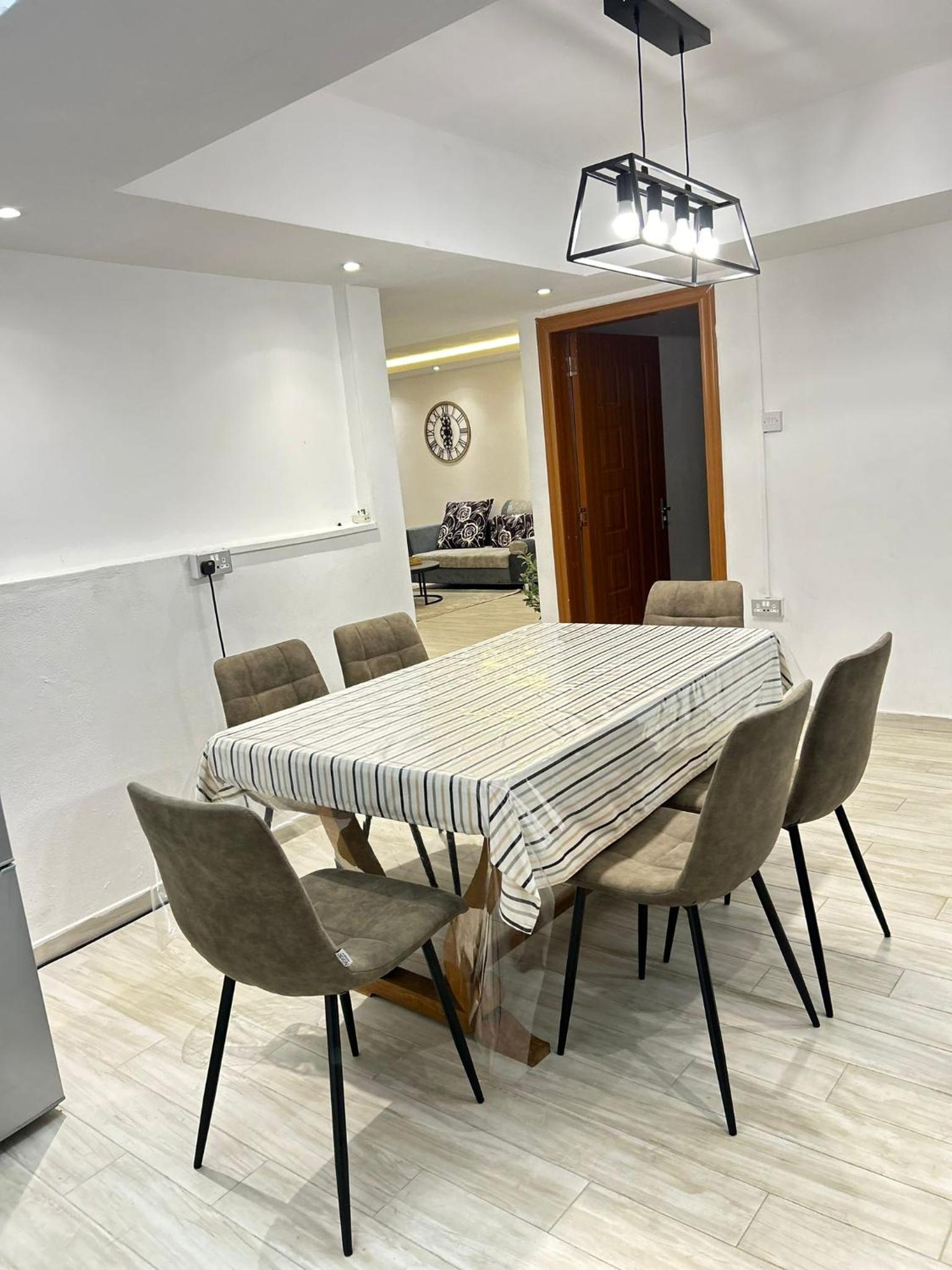 Spacious 3 Bedrooms Flat in Port Louis view 4