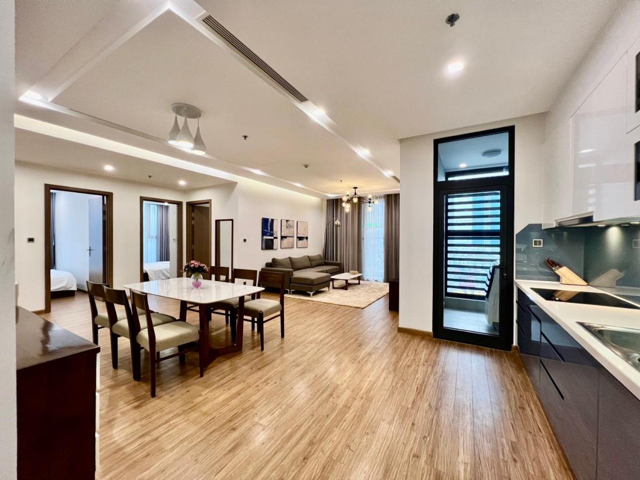Vinhomes Metropolis Luxury Apartment 4 Br