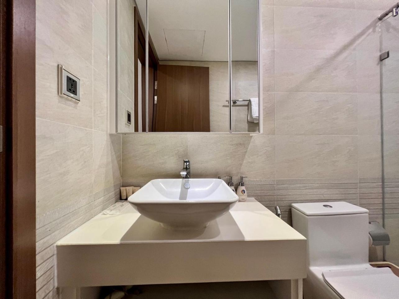 Vinhomes Metropolis Luxury Apartment 4 Br