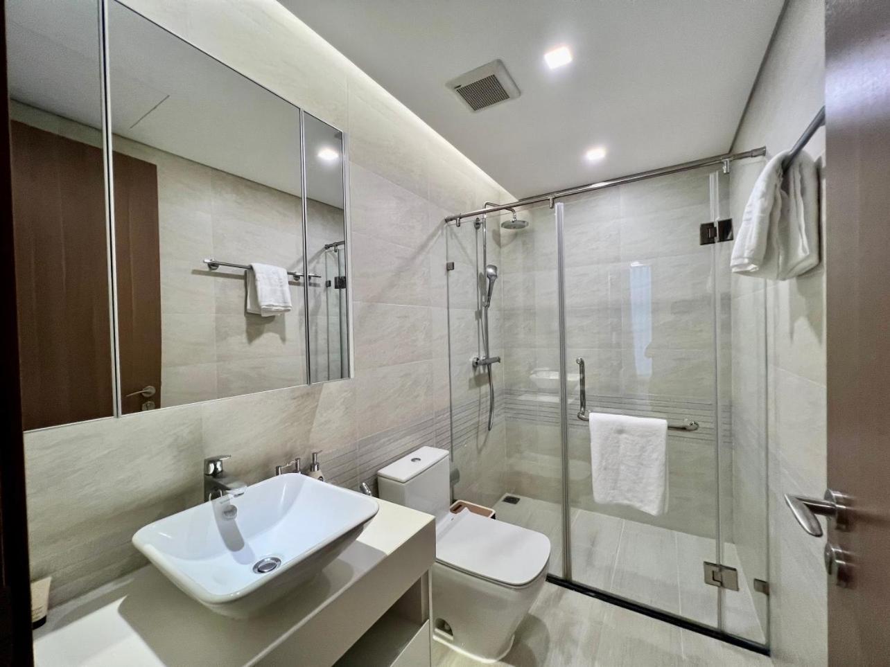 Vinhomes Metropolis Luxury Apartment 4 Br