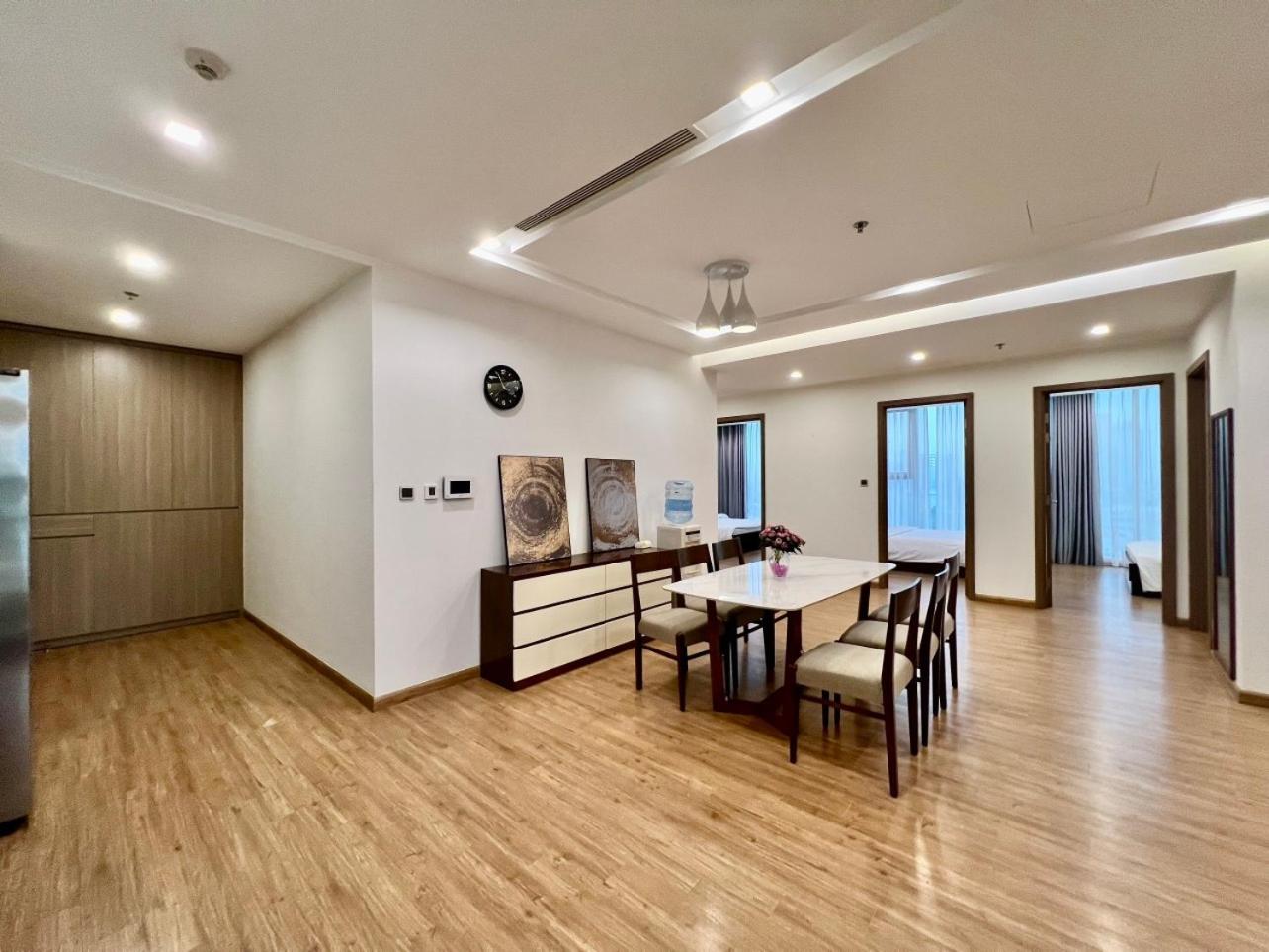 Vinhomes Metropolis Luxury Apartment 4 Br