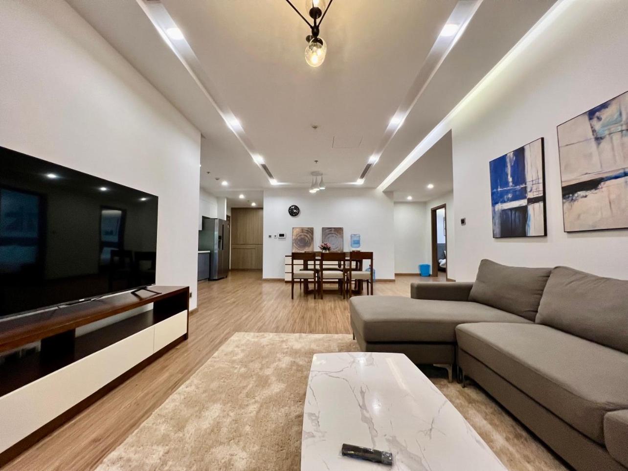 Vinhomes Metropolis Luxury Apartment 4 Br