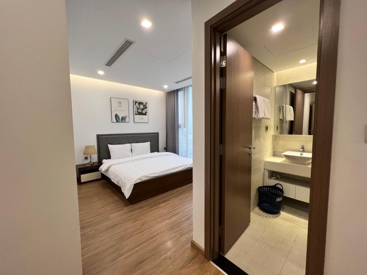 Vinhomes Metropolis Luxury Apartment 4 Br