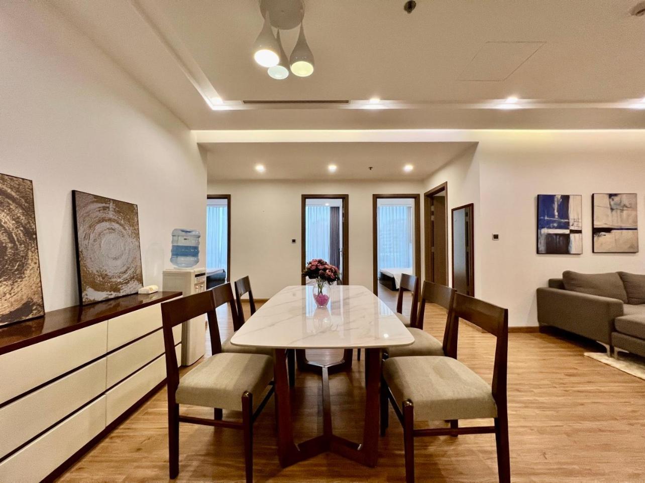 Vinhomes Metropolis Luxury Apartment 4 Br