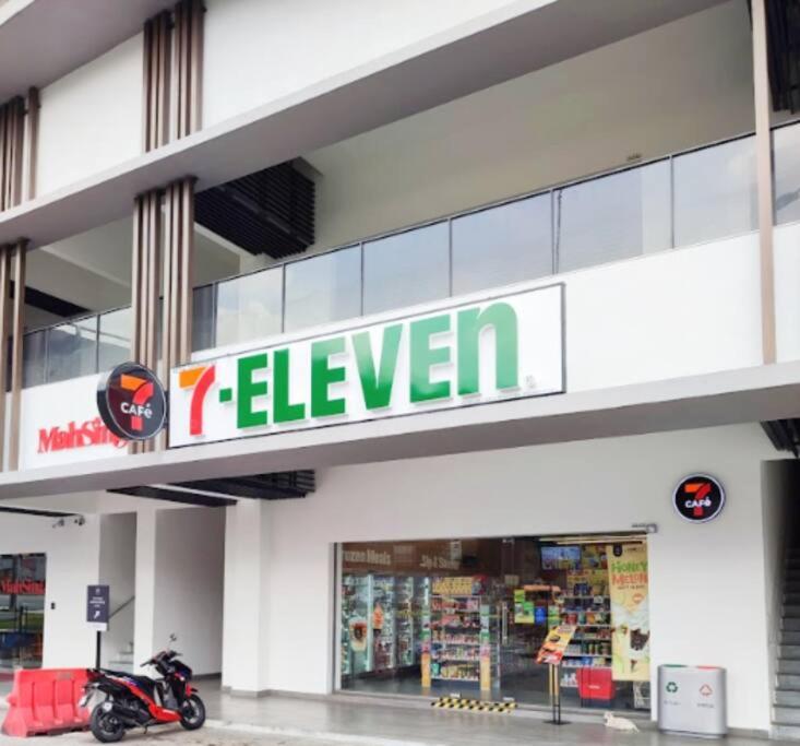 MVC15 KL Sunway Velocity Ikea MRT Cheras #8pax-1cp
