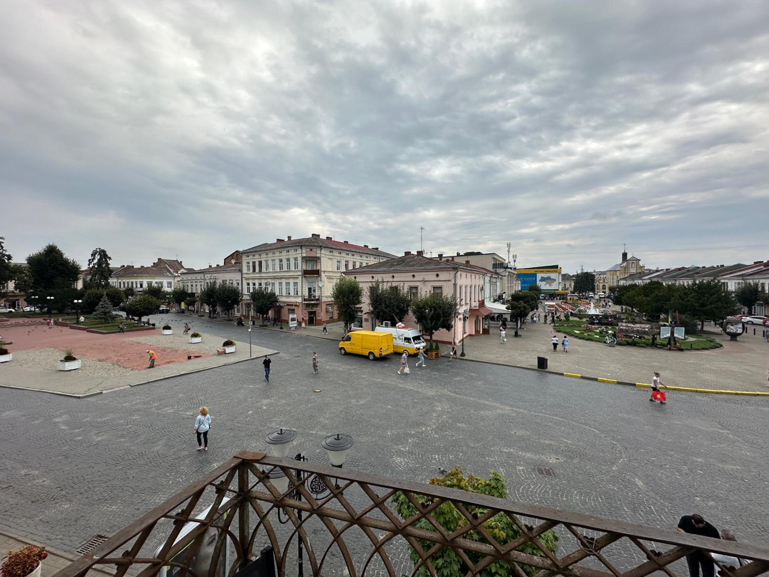Central Square Apart