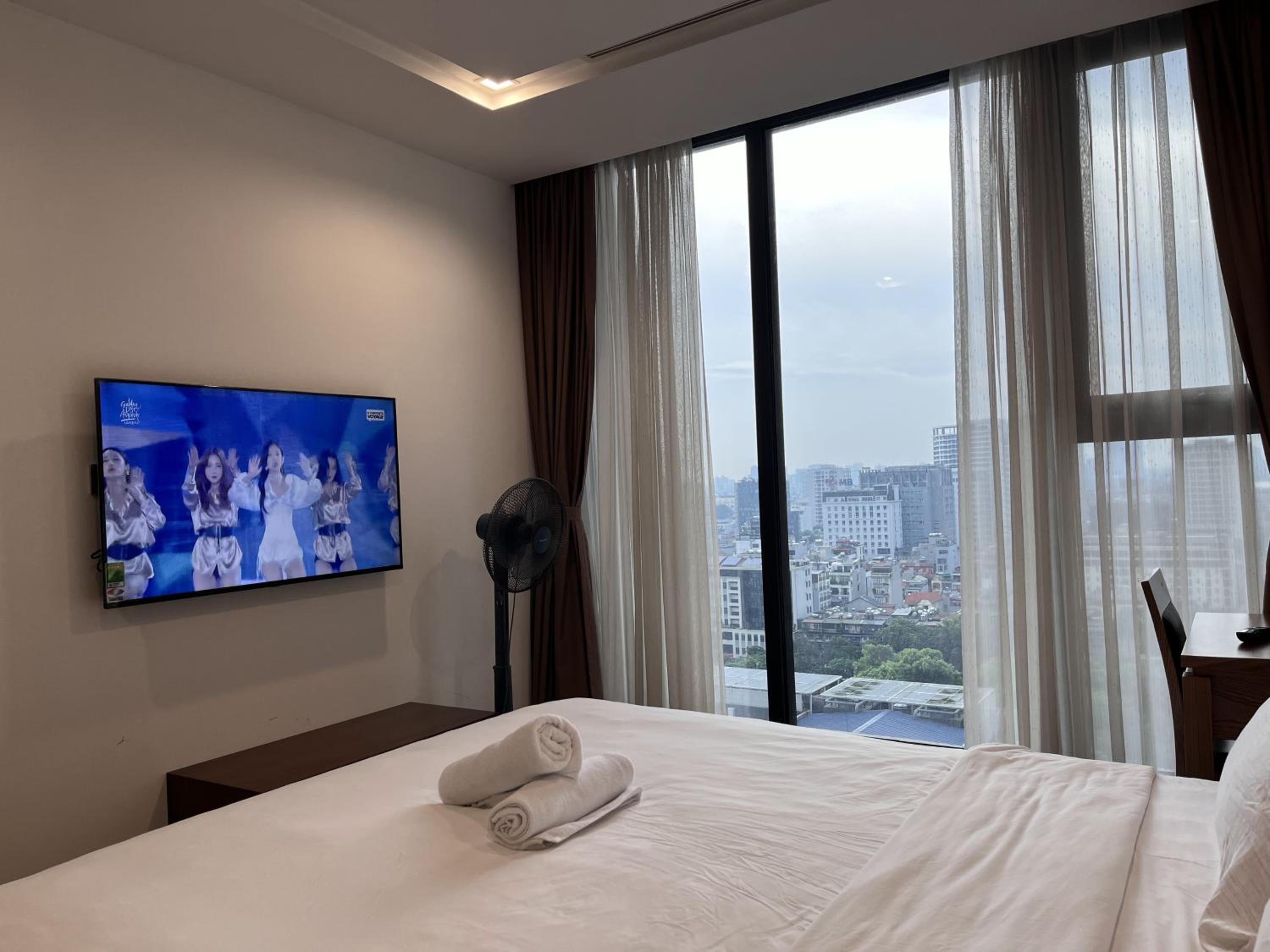 Vinhomes Metropolis Luxury Apartment 2 Br