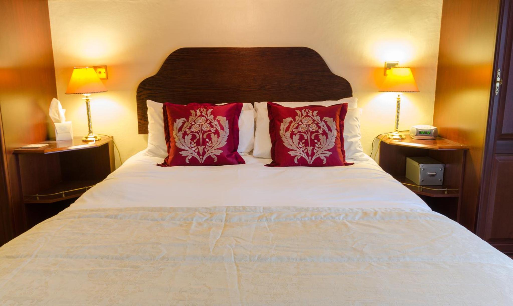 Lowbyer Manor Country House