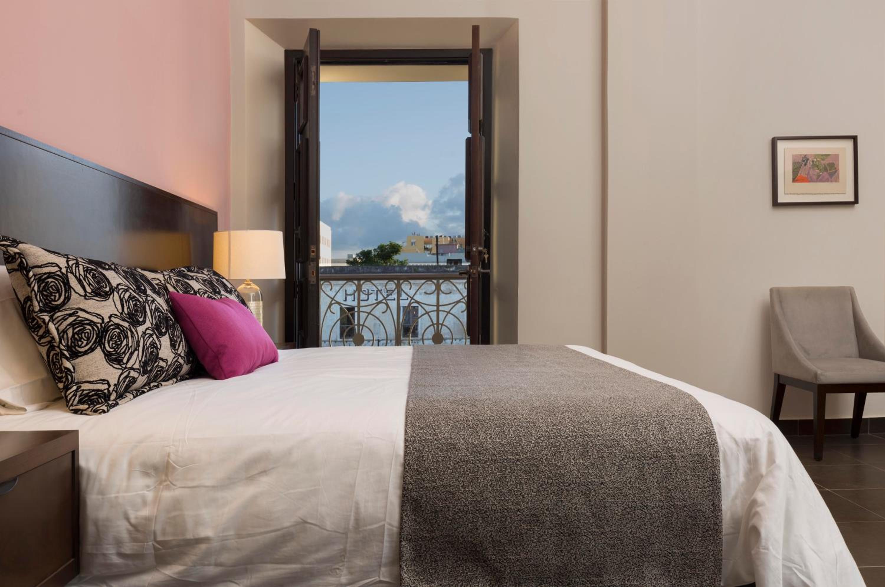 Decanter Hotel - Property Image 52