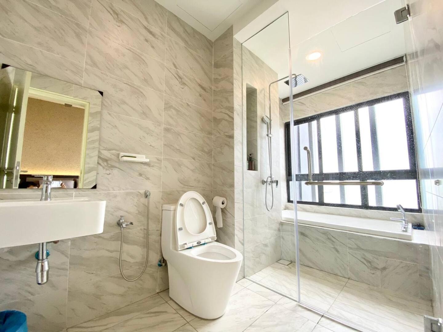 MW Imperio Residence 1Bedroom Suites With Private Bath Tub