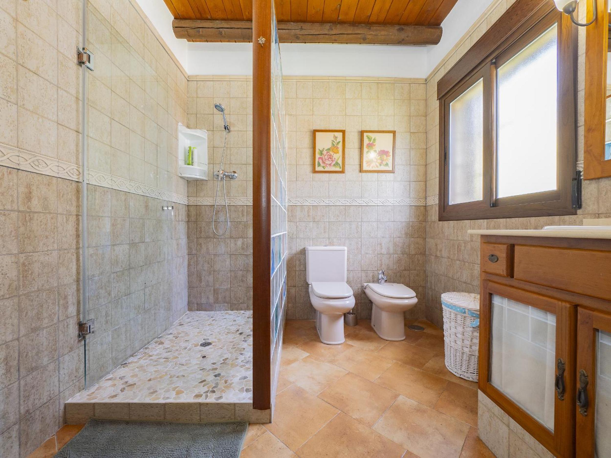 Cubo's Whitestone Villa Family Fun