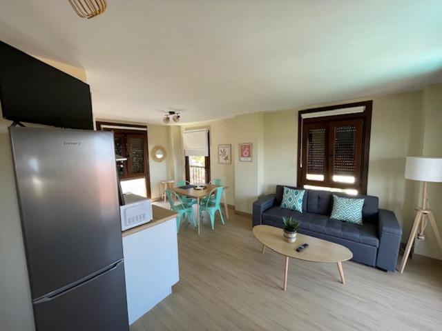 Casita Independiente y tres apartamentos con piscina Ladeira Playa