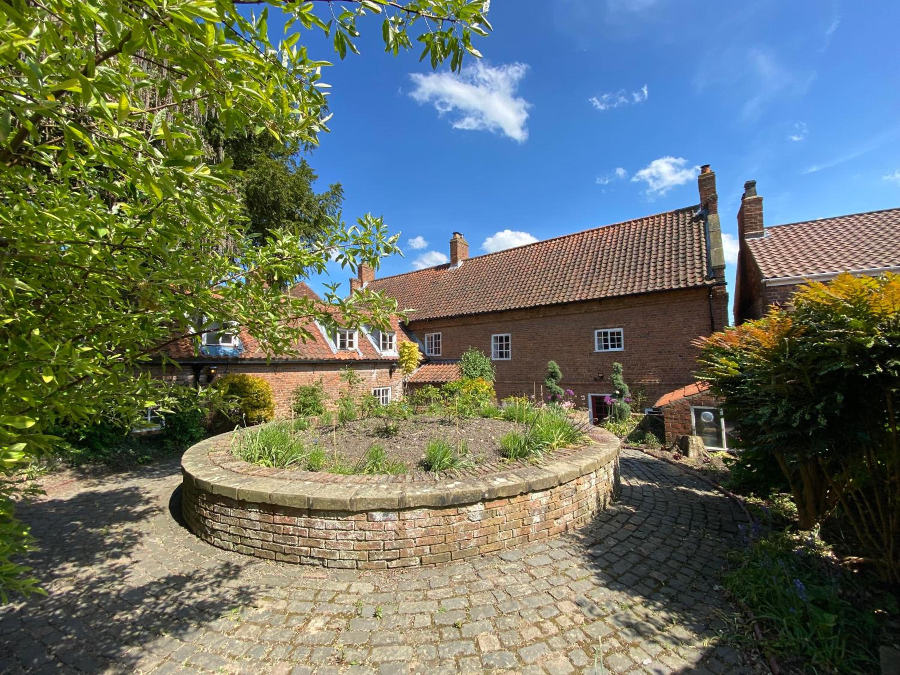 Papist Hall Cottages