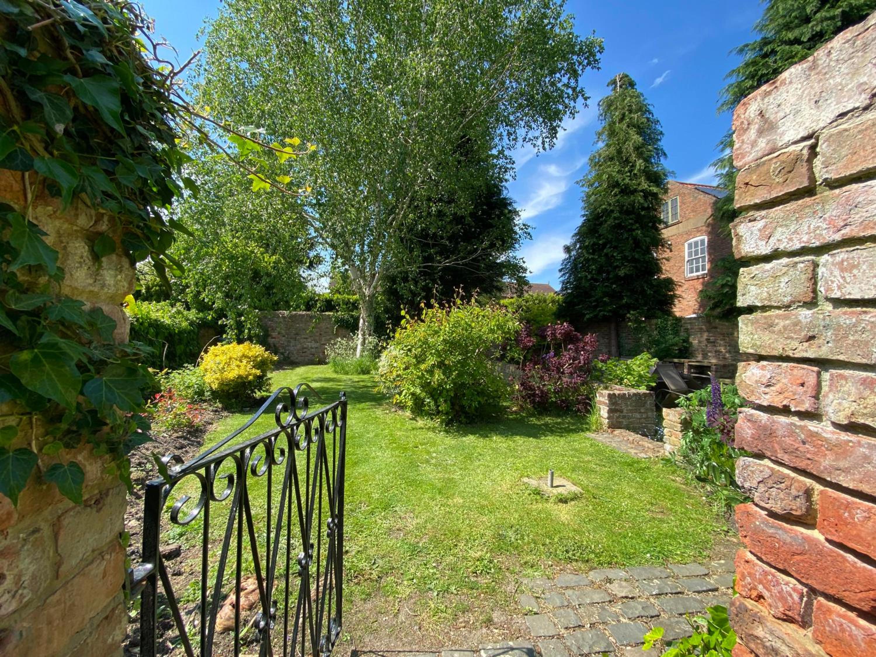 Papist Hall Cottages
