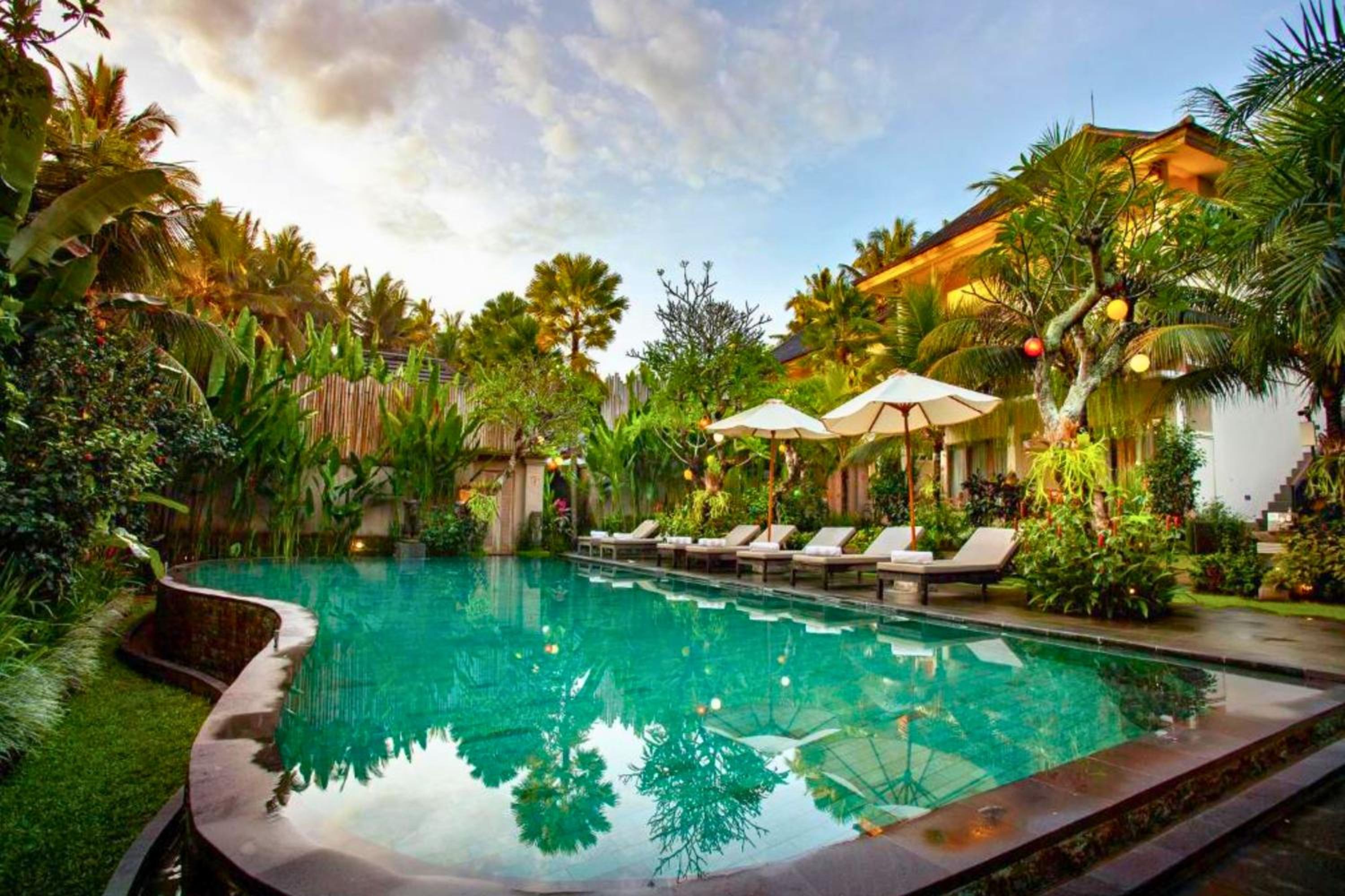 Arkadewi 1 BR Deluxe Pool View view 3